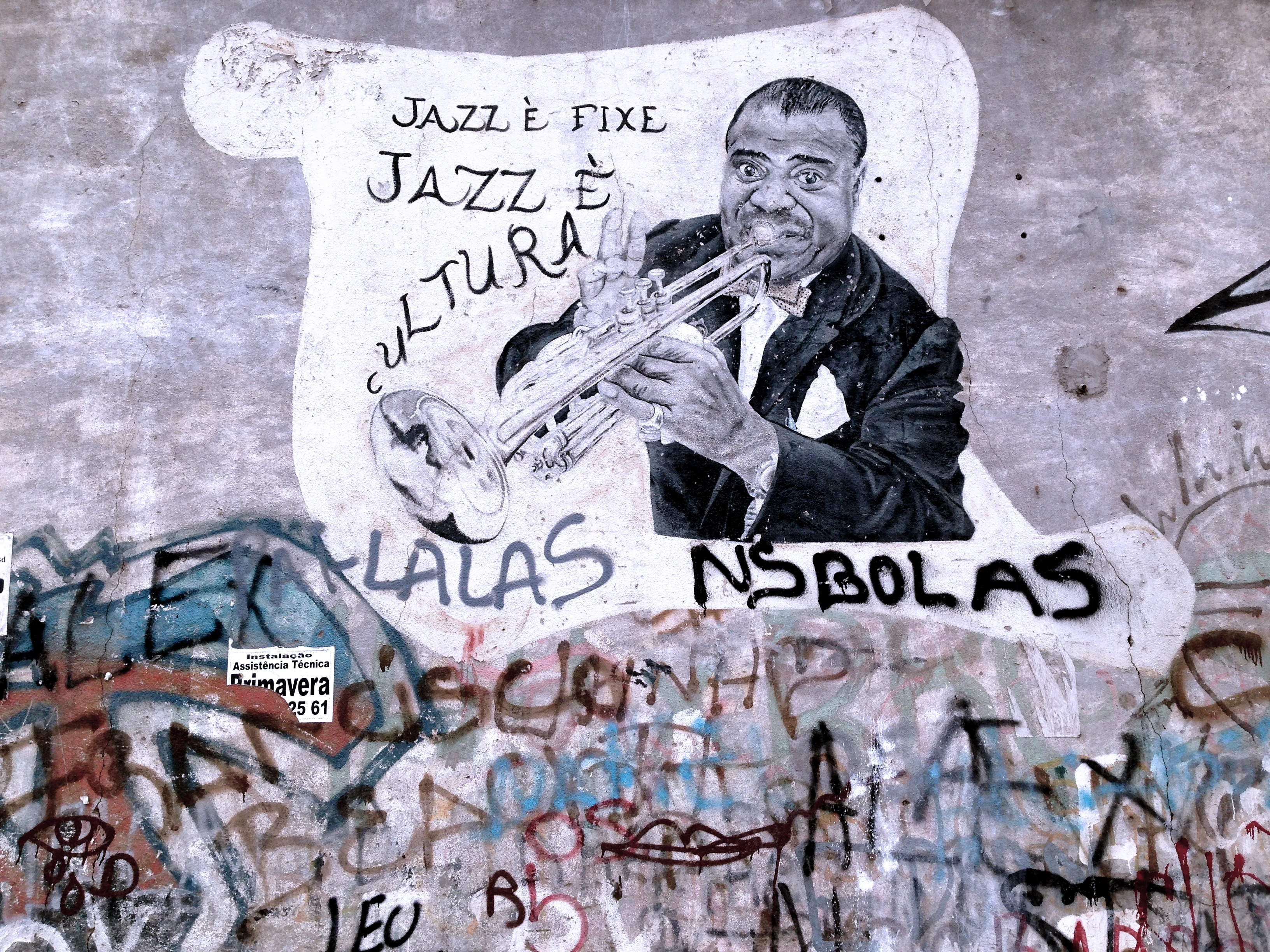 Wall mural: Jazz é Fixe, Jazz é Cultura — trumpet player